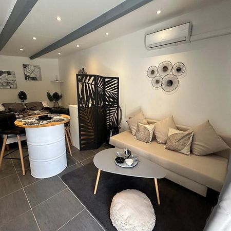 Studio dans résidence Taradeau Extérieur photo